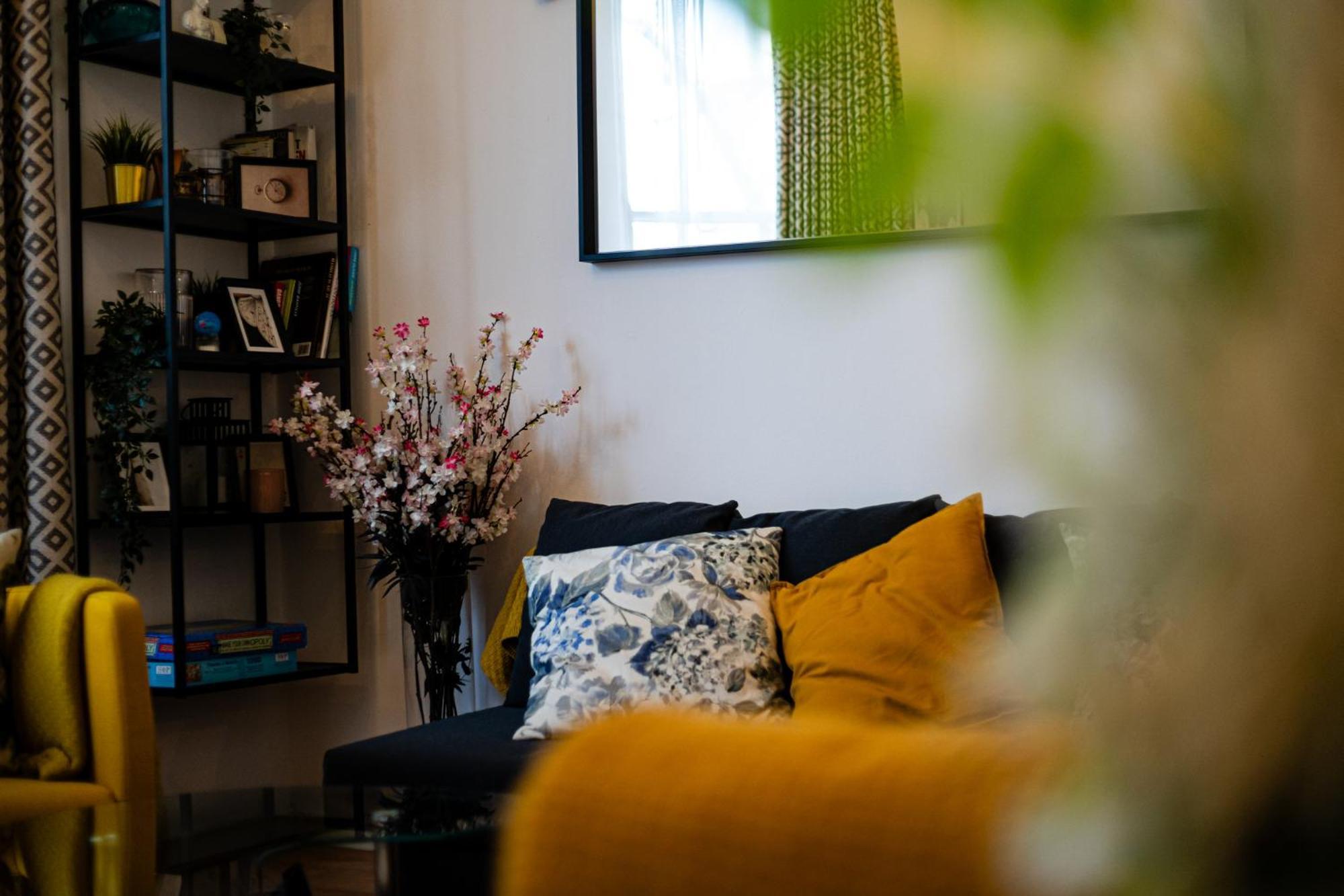 Charming 3br By Redcliffe Gdns Holiday home